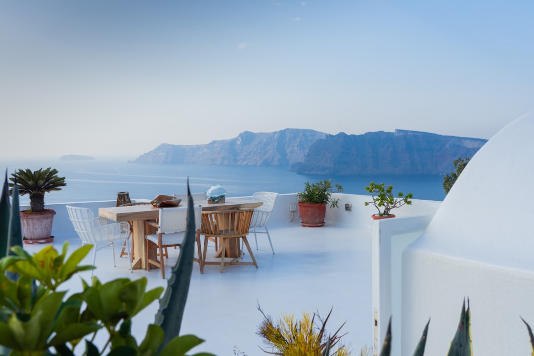 découvrez notre guide complet sur les terrasses : astuces pour l'aménagement, choix des matériaux, idées déco et conseils pour profiter pleinement de cet espace extérieur. transformez votre terrasse en un véritable havre de paix.