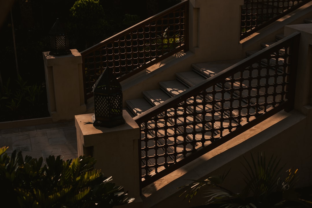 découvrez les meilleures solutions pour le revêtement de sol de balcon : matériaux, styles et conseils d’installation pour transformer et protéger votre espace extérieur.