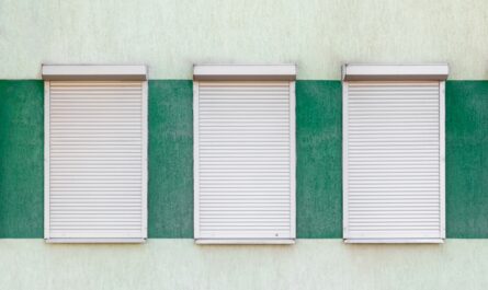découvrez nos volets roulants robustes et modernes pour sécuriser et isoler votre maison. installation facile, qualité supérieure et design élégant au meilleur prix. demandez un devis gratuit dès aujourd’hui !