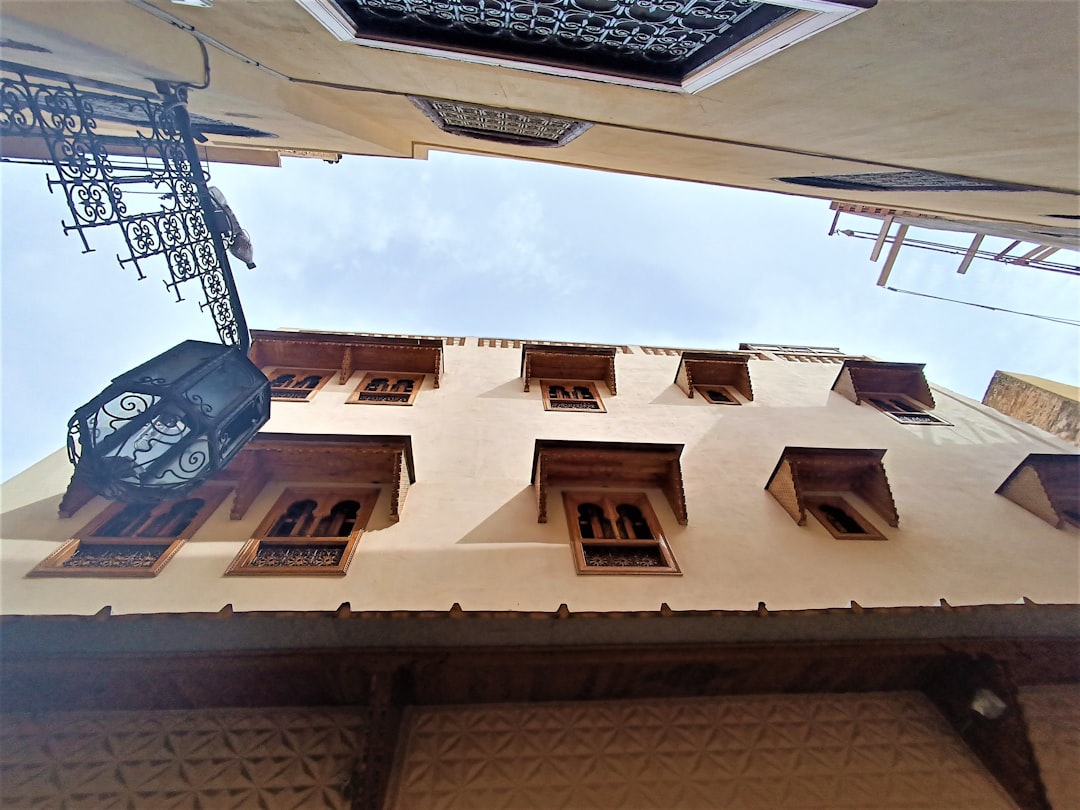 découvrez les meilleures idées et solutions pour le revêtement de sol de balcon : matériaux tendance, conseils d'installation et astuces pour transformer votre espace extérieur en un lieu confortable et esthétique.