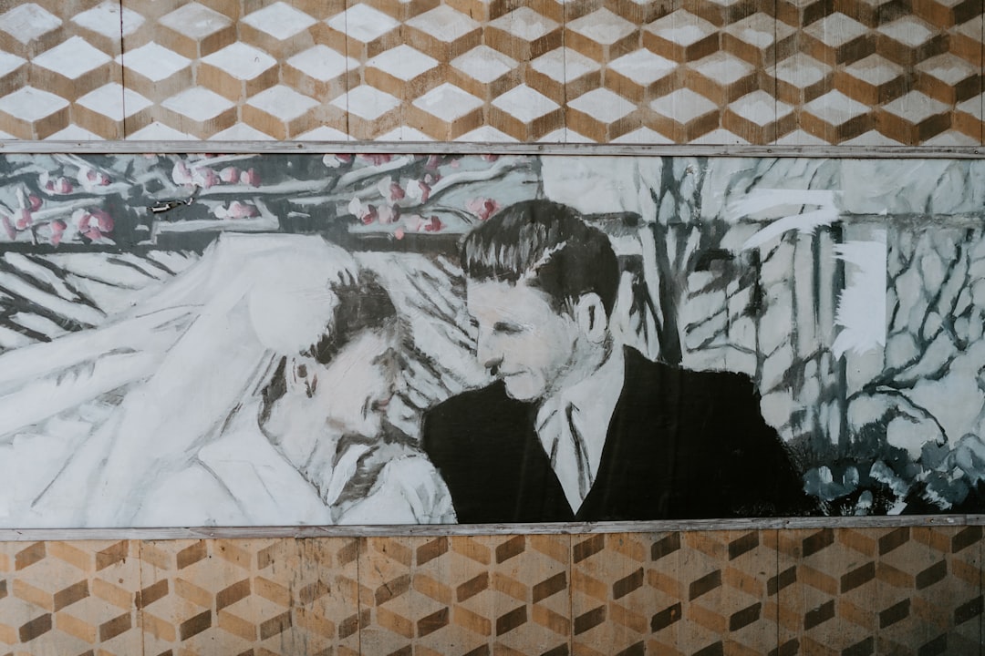 découvrez la magie de votre mariage avec une peinture en direct, capturant chaque moment précieux et émotion sur toile lors de votre jour spécial.