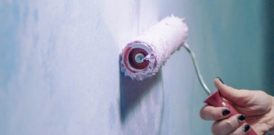 Sous couche pour tapisserie : pourquoi et comment bien la choisir en 2025 ?