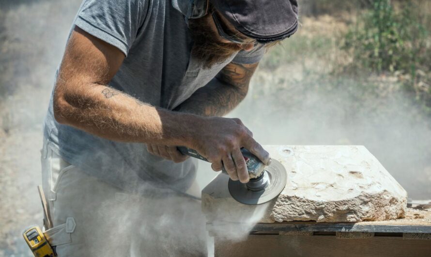 Tout savoir sur le stuc pierre : avantages, usages et conseils d’experts